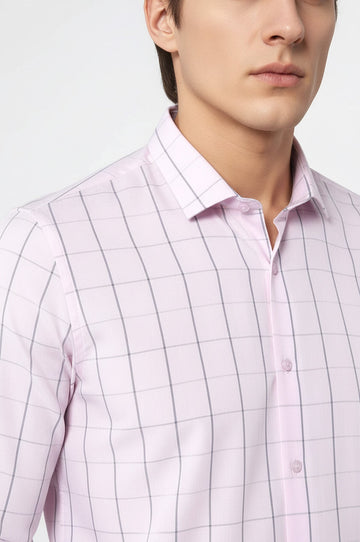 Men's Light Pink Plaid Slim Fit Long Sleeve Shirt | Wessi